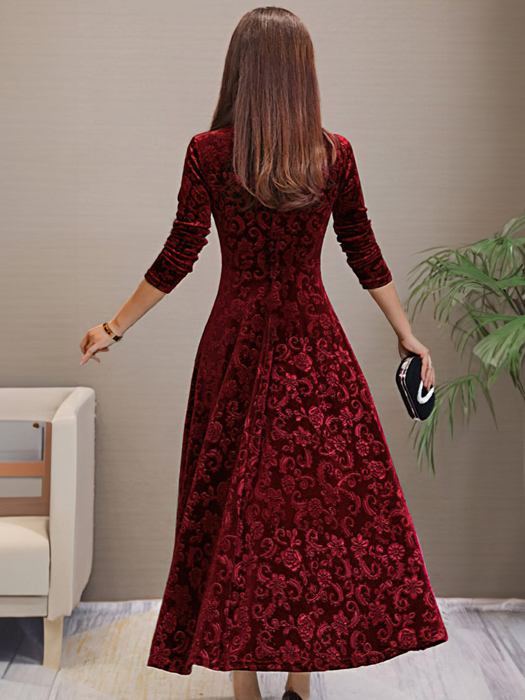 Avery | Elegant V-Neck Statement Maxi Dress