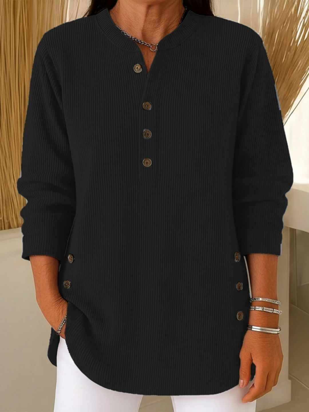 Brenda | Elegant Button-Detail Winter Sweater