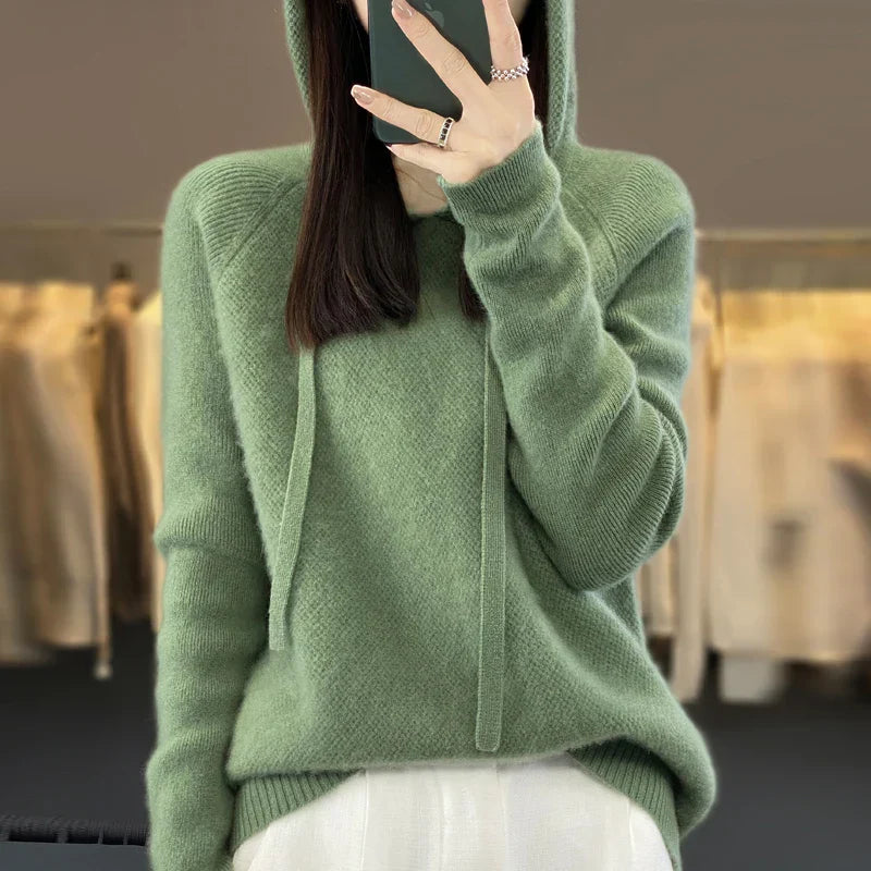 Kelly | Soft Winter Hooded Knit
