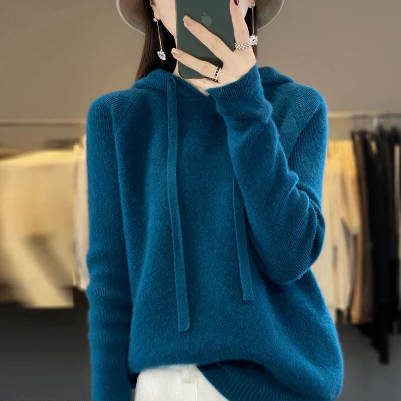 Kelly | Soft Winter Hooded Knit