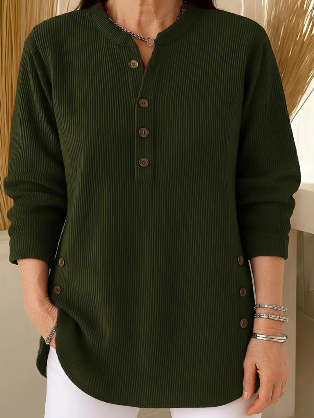 Brenda | Elegant Button-Detail Winter Sweater